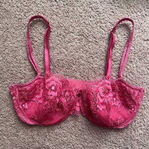 Victoria's Secret Pink Embroidered Balconet Bra Womens Size 34DD Coquette
